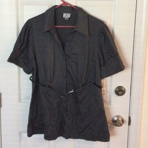 Short sleeves blouse